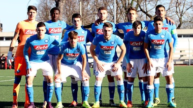 Il Napoli deve giocare con
la Primavera con la Juve? VOTA