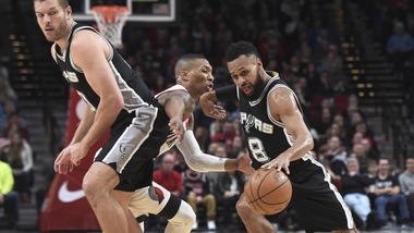 Nba, Mills porta al successo gli Spurs. Il Gallo vince, Beli ko