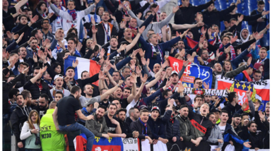 Europa League: sfonda vetro di un autobus, arrestato tifoso francese