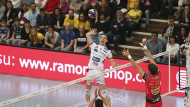 Volley: Superlega, Trento, fa sua Gara 1 di semifinale