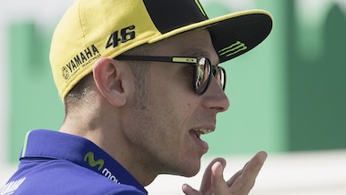 MotoGp, Rossi: «Otto piloti in lotta per il titolo»
