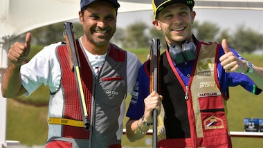 MotoGp, Rossi si dà al tiro al piattello