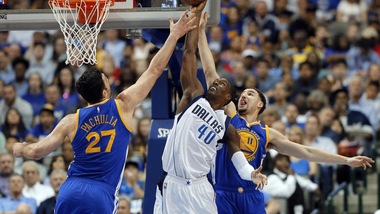 NBA, Barnes spinge Dallas. Bene Spurs e Raptors