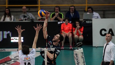 Volley: Play Off 5° posto: Verona la spunta ma solo al tie break