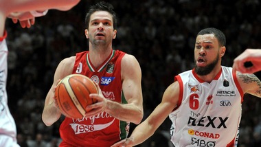 EA7 Milano, risentimento all'adduttore per Kalnietis