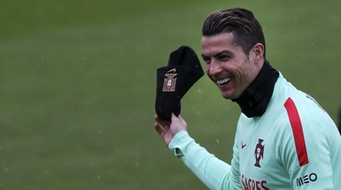 Il Portogallo celebra Cristiano Ronaldo e gli dedica l'aeroporto di Madeira