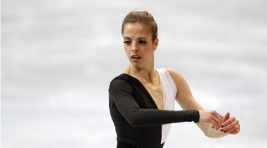 Carolina Kostner: la bella pattinatrice azzurra rimane giù dal podio