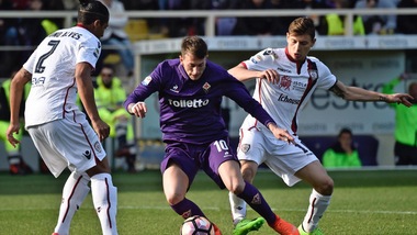 Serie A Fiorentina, Bernardeschi ancora a parte: dolore alla caviglia