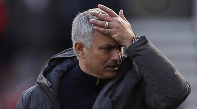 Emergenza Manchester United: intervento chirurgico per Juan Mata