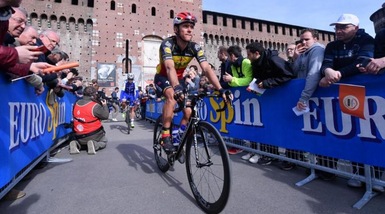 Parigi-Roubaix, Gilbert rinuncia: «Mi serve una pausa»