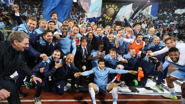 Lazio, è qui la festa! Immobile e compagni sotto la Curva Nord