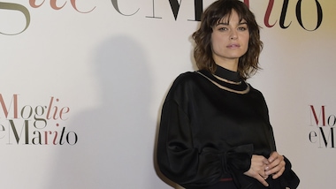 Kasia Smutniak incanta tra "Moglie e marito"