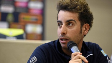 Aru si ferma: salta il Giro d'Italia