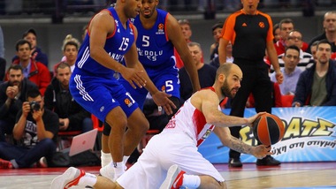 Eurolega, l'Olympiacos doma l'Efes grazie al collettivo