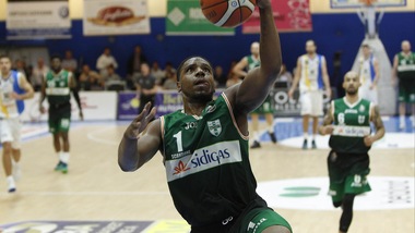 Avellino sbanca il PalaFantozzi grazie a Ragland e Leunen