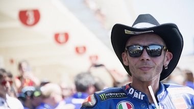 MotoGp, Rossi: «Zarco non può guidare così»