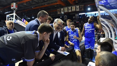 Serie A, domani la penultima giornata: Brindisi-Capo d'Orlando il clou