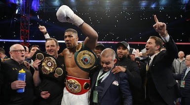 Boxe: Joshua è il re del mondo, lo scontro con Klitschko