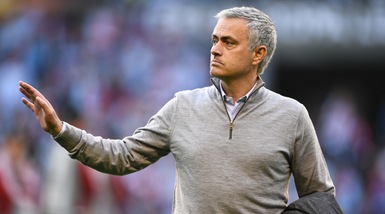 Inter, parla Mourinho: «Conte come me? Lui ha i capelli neri...»