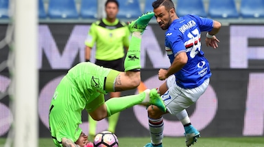 Sorrentino, che papera! Perde anche la scarpa al gol di Quagliarella