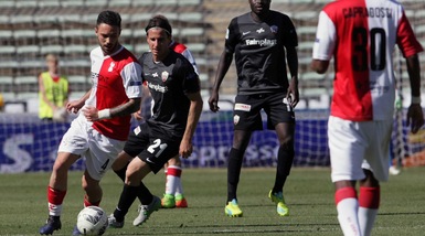 Serie B: Bari-Ascoli 0-1, i pugliesi si allontanano dalla zona playoff
