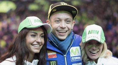 MotoGp: tanta pioggia a Le Mans e Rossi si rilassa