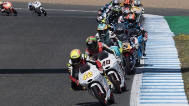 Moto3, Le Mans: Martin in pole, Bulega secondo