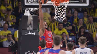 Hines travolge il Real, il CSKA chiude terzo