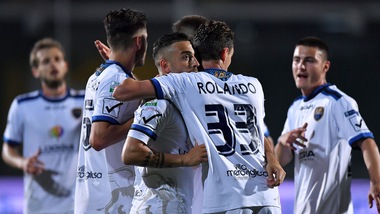 Latina, la Figc svincola d'autorità tutti i calciatori