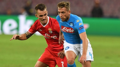 Calciomercato: «La Juventus vuole Grimaldo, ma la concorrenza è tanta»