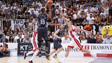 Beto affonda Milano, Trento vola sul 3-1