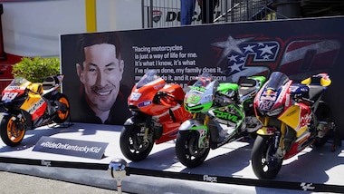 Mugello, 69 secondi di silenzio per ricordare Hayden