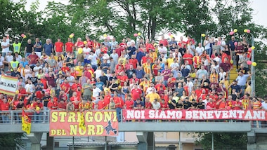 Benevento sogna la serie A: città impazzita
