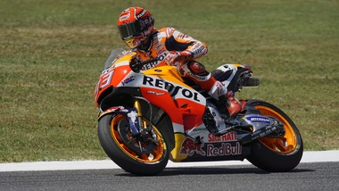 MotoGp, Catalogna: a Marquez le prime libere, Rossi 17esimo