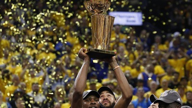 Durant è inarrestabile. I Warriors sono di nuovo campioni NBA