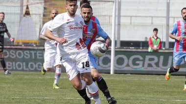 Calciomercato Paganese, Deli ceduto al Foggia a titolo definitivo