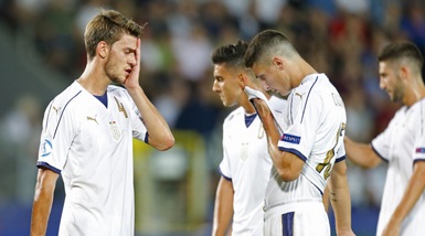 Europei Under 21, tre gol di Saul eliminano l'Italia