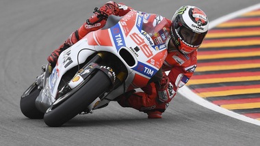 MotoGp Ducati, Lorenzo: «Non posso essere soddisfatto»