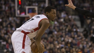 NBA, Kyle Lowry resta ai Toronto Raptors