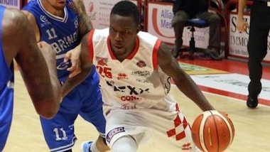 Basket Serie A, Moore rinnova con Pistoia