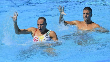 Nuoto Uisp: qui cresce il sincro maschile. E l'urlo per i migranti