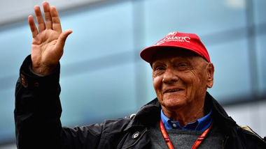 F1, Lauda: «Testa alla Mercedes, cuore con la Ferrari»