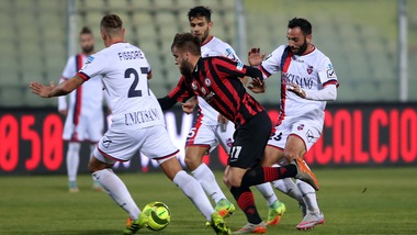 Foggia, Maza al Pordenone. Il Bologna cede Colonna al Virtus Francavilla