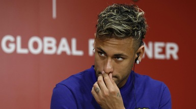 Barcellona, Neymar: «Vado al Psg! Ma i compagni gli chiedono di restare»