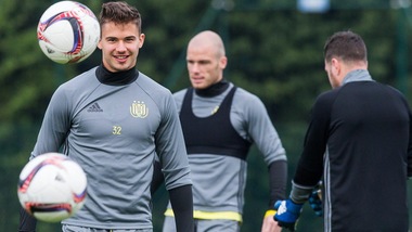 Calciomercato Udinese, ufficiale: firma Nuytinck