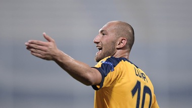 Calciomercato Crotone, cercasi attaccante: idee Luppi e Marilungo