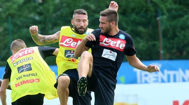 Napoli: Pavoletti, Tonelli, Strinic e Zapata 50 milioni di tesoretto