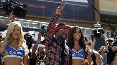 McGregor-Mayweather, Las Vegas si scalda per lo storico incontro