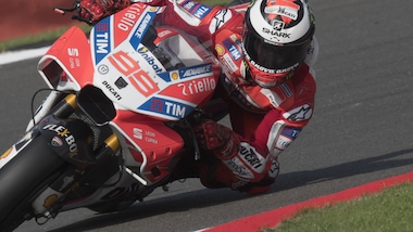 MotoGp Silverstone: quarte libere a Lorenzo, Rossi 9°
