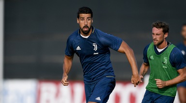 Juventus, sospiro di sollievo per Khedira: «Niente di grave»